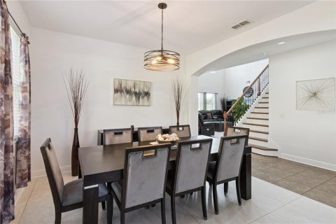 House in Lakeland, Florida 4 bedrooms, 308.9 sq.m. № 2133453 - photo 4