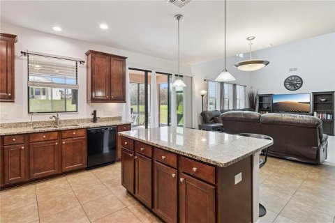 House in Lakeland, Florida 4 bedrooms, 308.9 sq.m. № 2133453 - photo 9