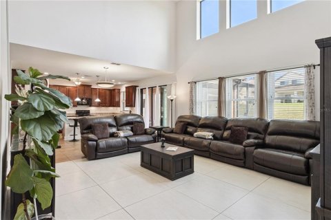 House in Lakeland, Florida 4 bedrooms, 308.9 sq.m. № 2133453 - photo 3