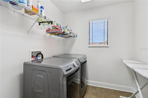 House in Lakeland, Florida 4 bedrooms, 308.9 sq.m. № 2133453 - photo 27