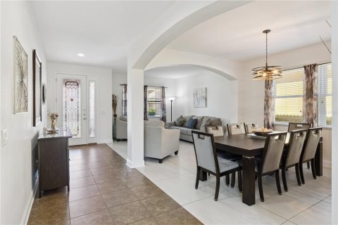 House in Lakeland, Florida 4 bedrooms, 308.9 sq.m. № 2133453 - photo 7