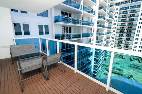 Condominio en venta en Miami Beach, Florida, 55.74 m2 № 1860413 - foto 23