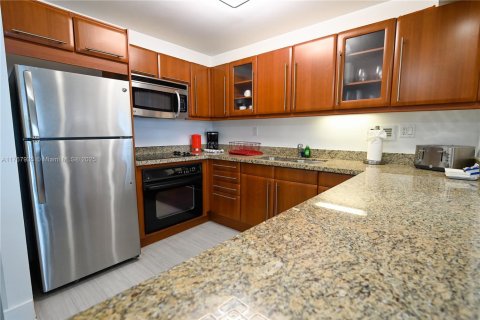 Condominio en venta en Miami Beach, Florida, 55.74 m2 № 1860413 - foto 15