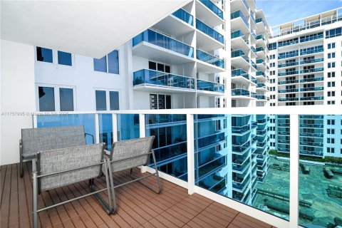 Condominio en venta en Miami Beach, Florida, 55.74 m2 № 1860413 - foto 22