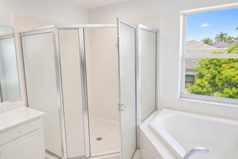 House in Pembroke Pines, Florida 5 bedrooms, 293.2 sq.m. № 2251193 - photo 29
