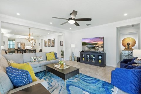 House in Kissimmee, Florida 5 bedrooms, 278.52 sq.m. № 1884508 - photo 16