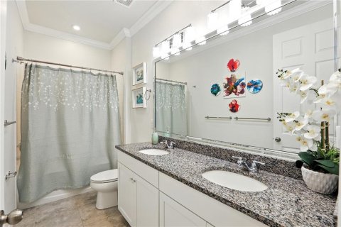 House in Kissimmee, Florida 5 bedrooms, 278.52 sq.m. № 1884508 - photo 25