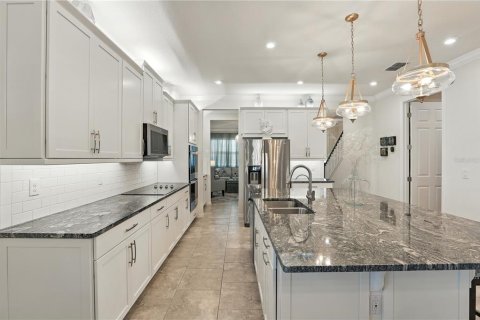 House in Kissimmee, Florida 5 bedrooms, 278.52 sq.m. № 1884508 - photo 9