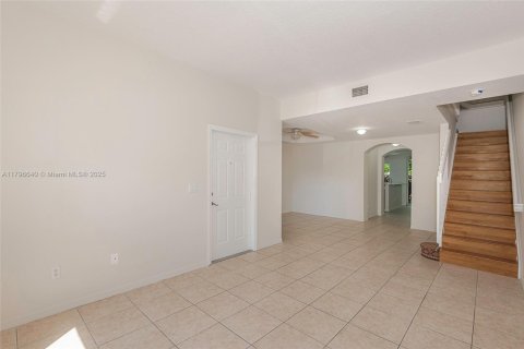 Adosado en venta en Dania Beach, Florida, 3 dormitorios, 150.04 m2 № 1670959 - foto 11