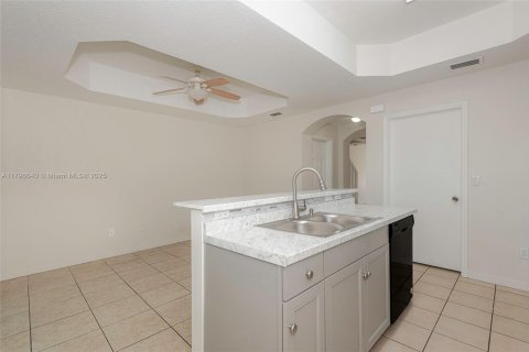 Adosado en venta en Dania Beach, Florida, 3 dormitorios, 150.04 m2 № 1670959 - foto 9