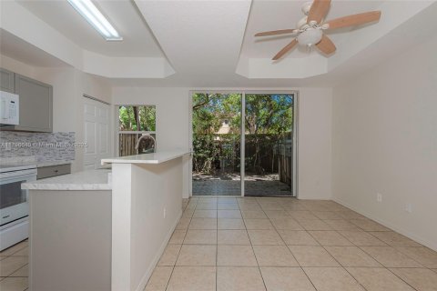 Adosado en venta en Dania Beach, Florida, 3 dormitorios, 150.04 m2 № 1670959 - foto 6