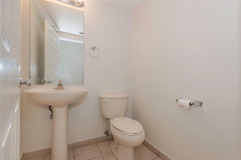 Adosado en venta en Dania Beach, Florida, 3 dormitorios, 150.04 m2 № 1670959 - foto 16
