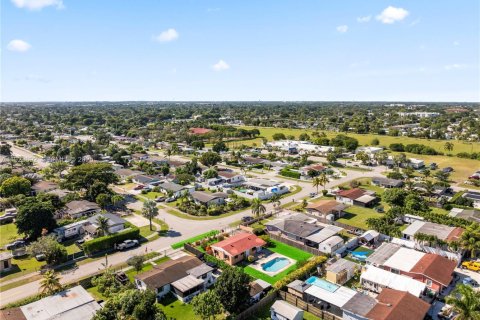 Casa en venta en Homestead, Florida, 3 dormitorios, 92.9 m2 № 1982098 - foto 22
