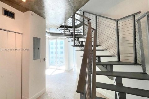 Copropriété à louer à Miami, Floride: 3 chambres, 107.3 m2 № 2153058 - photo 6