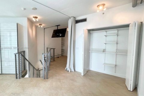 Copropriété à louer à Miami, Floride: 3 chambres, 107.3 m2 № 2153058 - photo 15