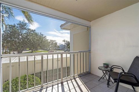 Condo in Venice, Florida, 2 bedrooms  № 1829088 - photo 10