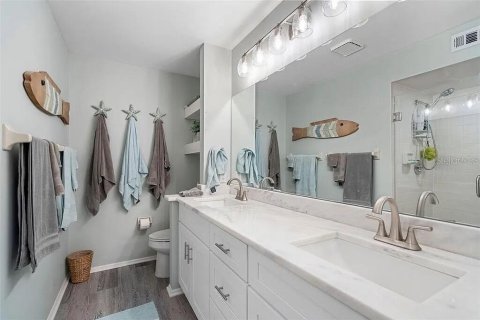 Condo in Venice, Florida, 2 bedrooms  № 1829088 - photo 15