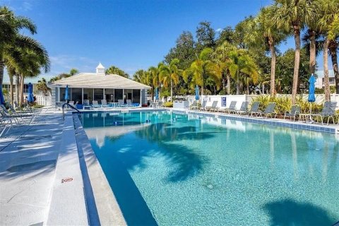 Condo in Venice, Florida, 2 bedrooms  № 1829088 - photo 4