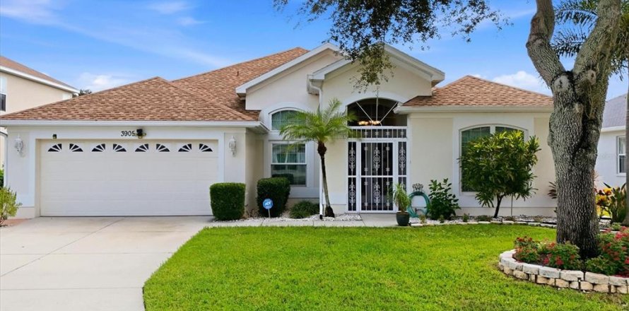 Villa ou maison à Bradenton, Floride 3 chambres, 210.42 m2 № 2413896