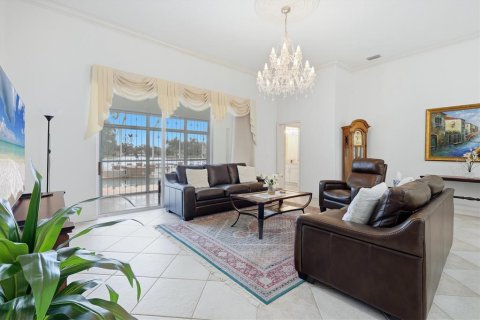 Villa ou maison à vendre à Bradenton, Floride: 3 chambres, 210.42 m2 № 2413896 - photo 9