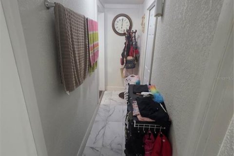 Casa en venta en Tampa, Florida, 6 dormitorios, 93.27 m2 № 1839980 - foto 15