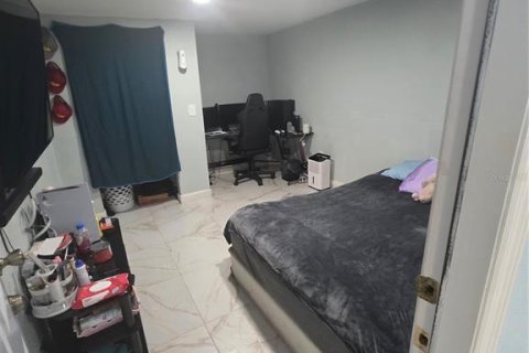 Casa en venta en Tampa, Florida, 6 dormitorios, 93.27 m2 № 1839980 - foto 20