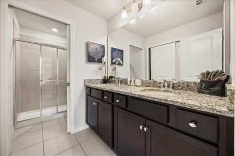 Townhouse in Davenport, Florida 5 bedrooms, 212.1 sq.m. № 1525969 - photo 19