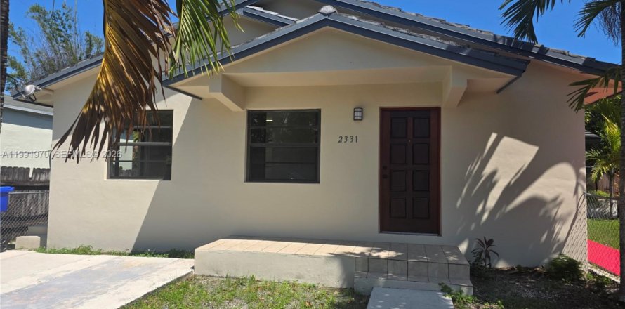 Villa ou maison à Miami, Floride 2 chambres, 206.61 m2 № 2055570