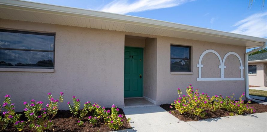 Condo à Punta Gorda, Floride, 2 chambres  № 2201528