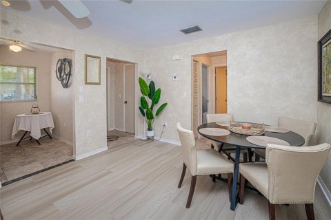 Copropriété à vendre à Punta Gorda, Floride: 2 chambres, 87.05 m2 № 2201528 - photo 13