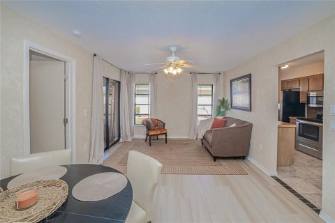 Copropriété à vendre à Punta Gorda, Floride: 2 chambres, 87.05 m2 № 2201528 - photo 6