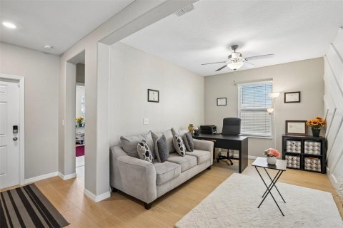Купить виллу или дом в Сан-Сити-Центр, Флорида 10 комнат, 311.13м2, № 2210998 - фото 18