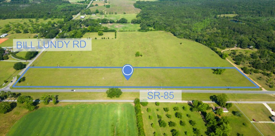 Commercial property in Laurel Hill, Florida № 561477