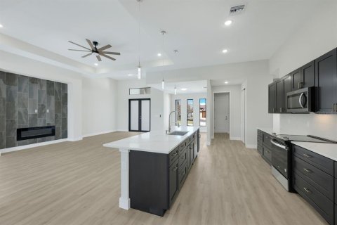Casa en venta en Punta Gorda, Florida, 4 dormitorios, 218.32 m2 № 1420415 - foto 14
