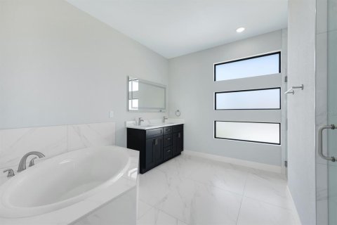 Casa en venta en Punta Gorda, Florida, 4 dormitorios, 218.32 m2 № 1420415 - foto 20