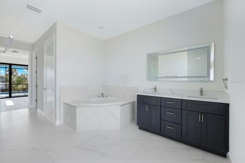 Casa en venta en Punta Gorda, Florida, 4 dormitorios, 218.32 m2 № 1420415 - foto 21