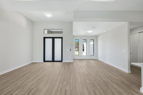 Casa en venta en Punta Gorda, Florida, 4 dormitorios, 218.32 m2 № 1420415 - foto 7