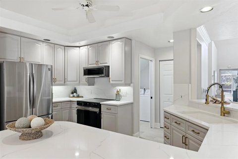 Copropriété à vendre à Sarasota, Floride: 3 chambres, 201.78 m2 № 2142910 - photo 4