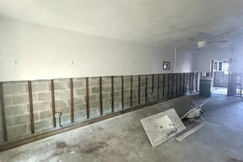 Condo in Saint Petersburg, Florida, 2 bedrooms  № 1677903 - photo 14