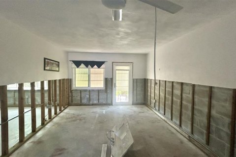Condo in Saint Petersburg, Florida, 2 bedrooms  № 1677903 - photo 13