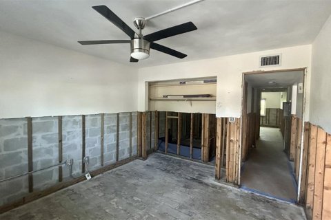 Condo in Saint Petersburg, Florida, 2 bedrooms  № 1677903 - photo 16