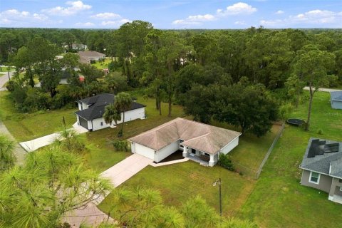 Casa en Lehigh Acres, Florida 3 dormitorios, 130.81 m2 № 2380709
