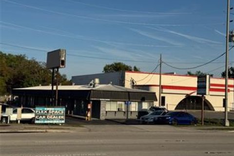 Commercial property in Longwood, Florida 321.44 sq.m. № 2239113 - photo 10