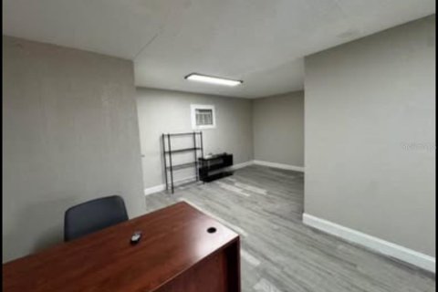 Commercial property in Longwood, Florida 321.44 sq.m. № 2239113 - photo 9