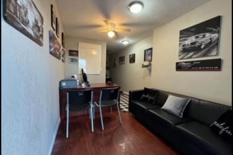 Commercial property in Longwood, Florida 321.44 sq.m. № 2239113 - photo 6