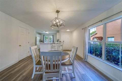 Townhouse in Clearwater, Florida 3 bedrooms, 132.76 sq.m. № 1826117 - photo 8