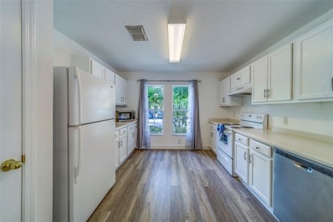 Townhouse in Clearwater, Florida 3 bedrooms, 132.76 sq.m. № 1826117 - photo 13