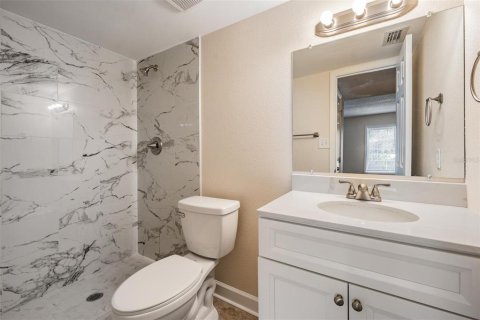 Condo in Saint Petersburg, Florida, 2 bedrooms  № 2239454 - photo 25