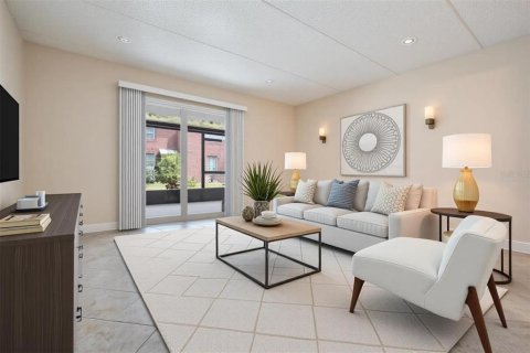 Condo in Saint Petersburg, Florida, 2 bedrooms  № 2239454 - photo 11