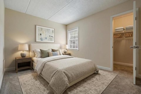 Condo in Saint Petersburg, Florida, 2 bedrooms  № 2239454 - photo 27